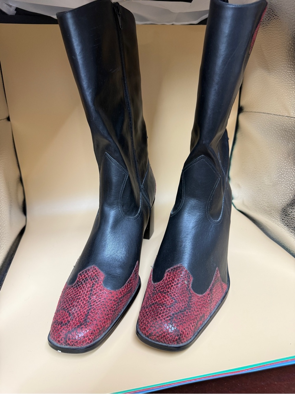 Vintage 80’s90’s Hunters Run Black & red western knee high boots sz 10W